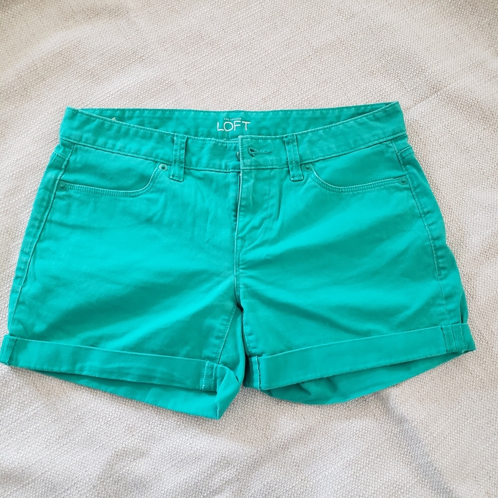 LOFT emerald green shorts  summer shorts pockets, mid rise rolled up hem
